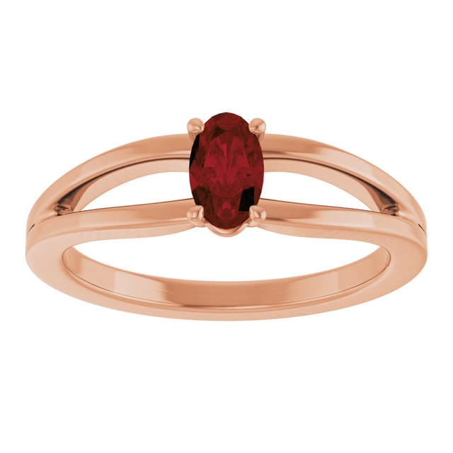 Oval Mozambique Garnet Youth Ring in Rose Gold