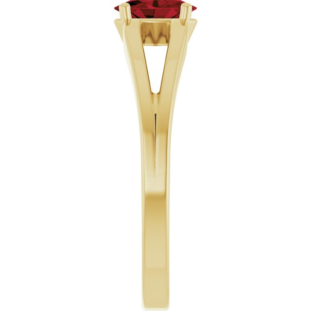 Oval Mozambique Garnet Youth Ring in Yellow Gold