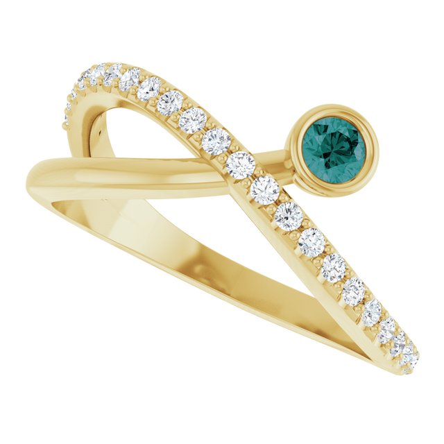 Round Alexandrite & Diamond Accented Ring in Yellow Gold