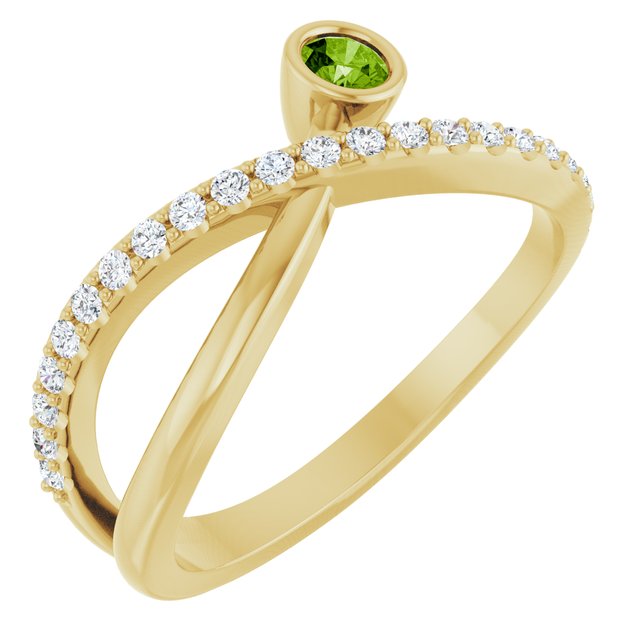 Round Peridot Accented Ring with Diamond Accents in Yellow Gold