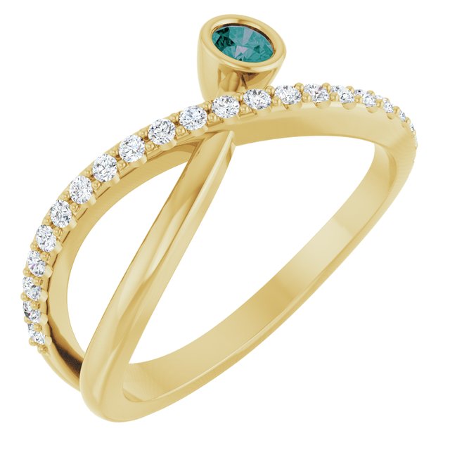 Round Alexandrite & Diamond Accented Ring in Yellow Gold