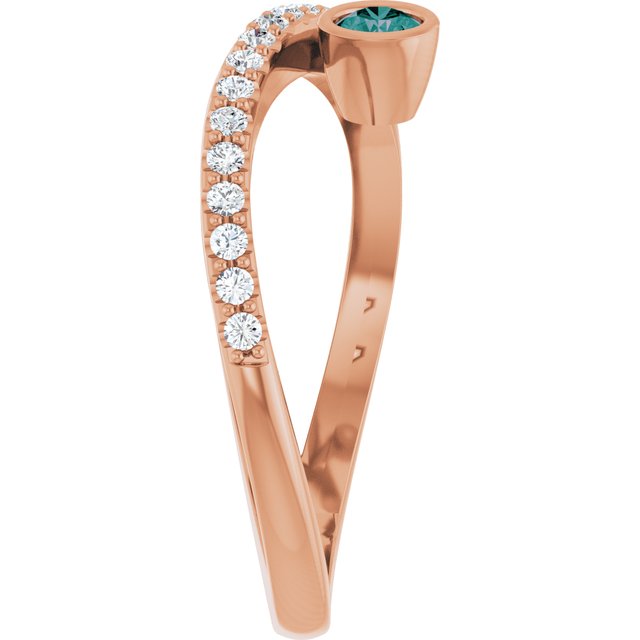 Round Alexandrite Accented Ring with Diamond Accents in Rose Gold