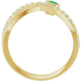Round Emerald Accented Ring with Diamond Accents in Yellow Gold