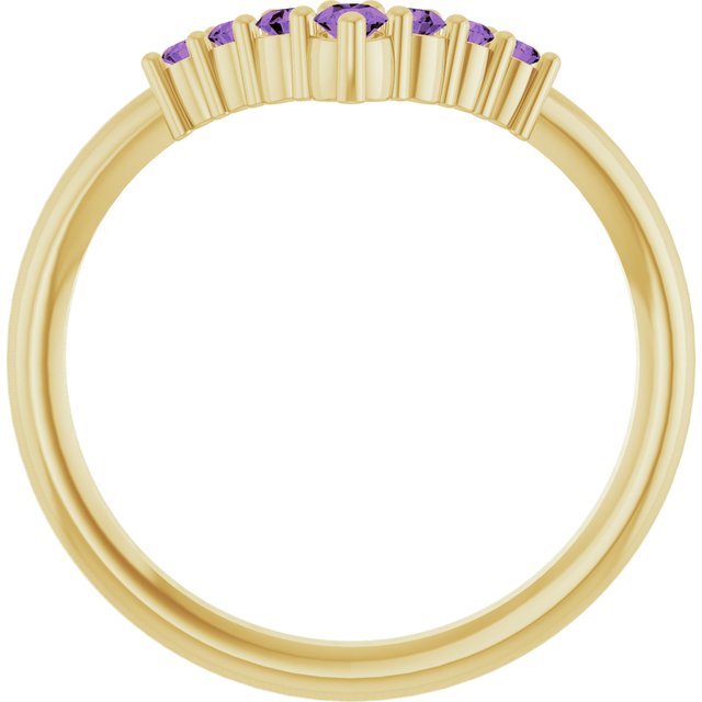 Round Amethyst Accented Ring in Yellow Gold