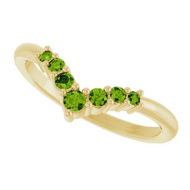 Round Peridot Accented Ring in Yellow Gold