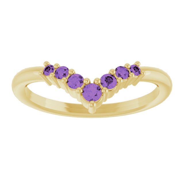 Round Amethyst Accented Ring in Yellow Gold