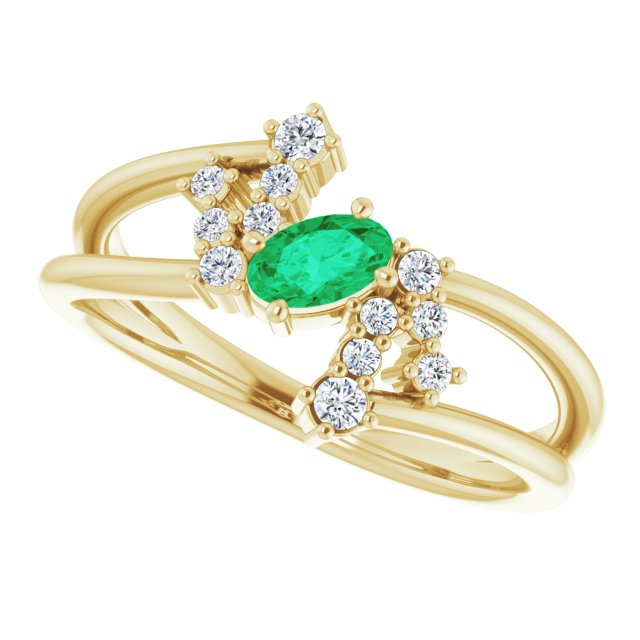 Oval Emerald Accented Ring with Diamond Accents in Yellow Gold