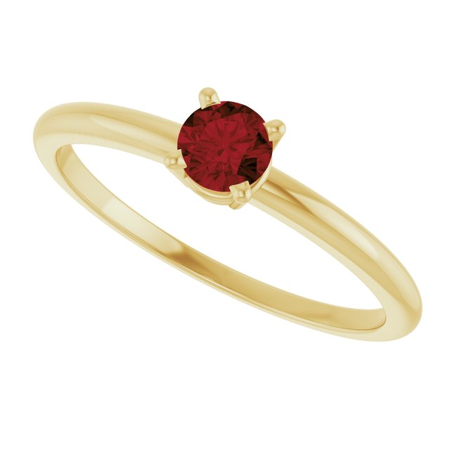 Round Mozambique Garnet Solitaire Ring in Yellow Gold