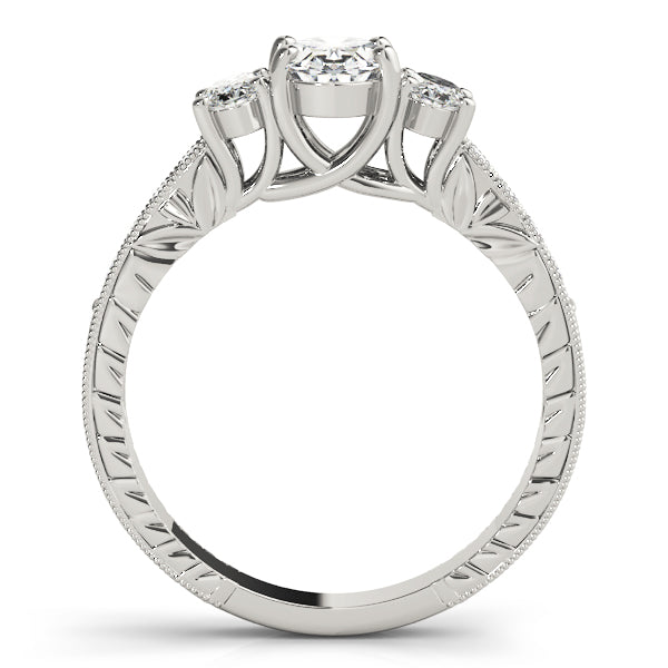 Vintage-Inspired Three-Stone Oval Diamond Engagement Ring — 9K/18K Gold & Platinum