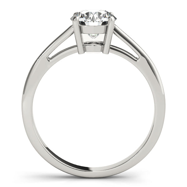 Round Cut Diamond Claw Setting Engagement Ring.