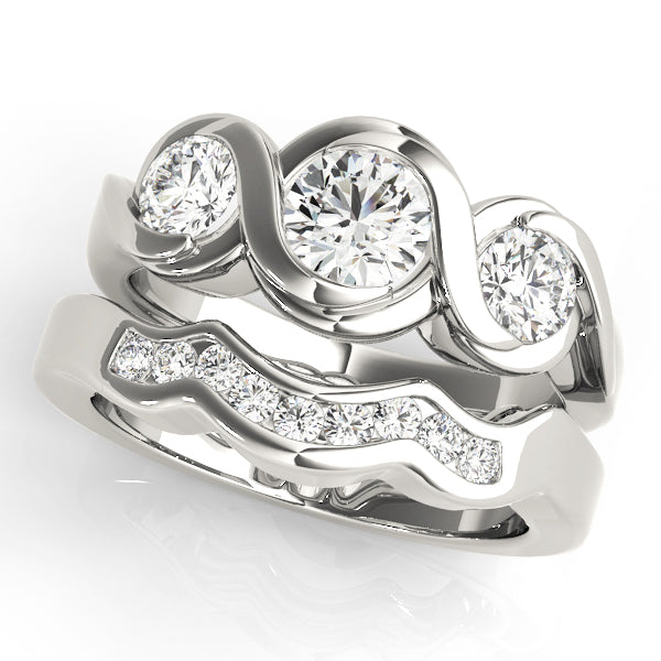Enchanted Three-Stone Round Diamond Engagement Ring — 9K/18K Gold & Platinum