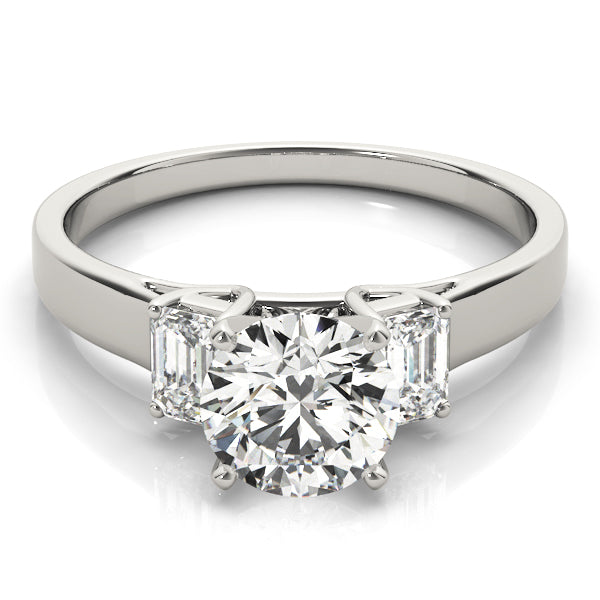 Exquisite Three-Stone Oval Diamond Engagement Ring — 9K/18K Gold & Platinum