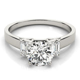Exquisite Three-Stone Oval Diamond Engagement Ring — 9K/18K Gold & Platinum
