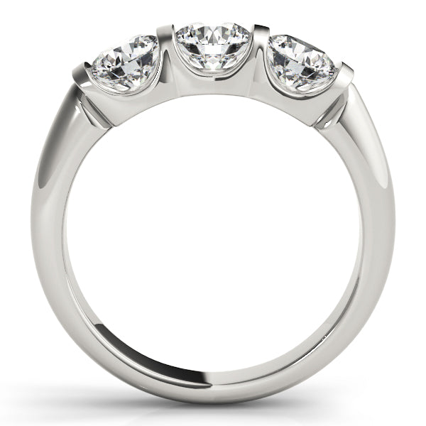 Exquisite Three-Stone Round Diamond Engagement Ring — 9K/18K Gold & Platinum