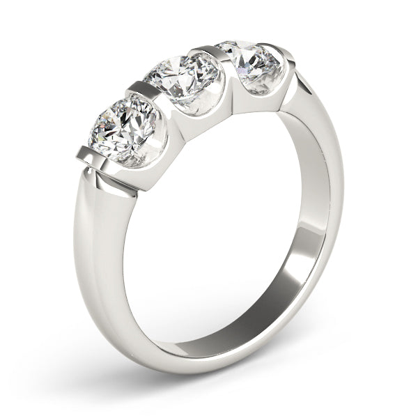 Exquisite Three-Stone Round Diamond Engagement Ring — 9K/18K Gold & Platinum