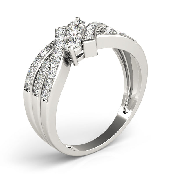 Lustrous Three-Stone Round Diamond Engagement Ring — 9K/18K Gold & Platinum