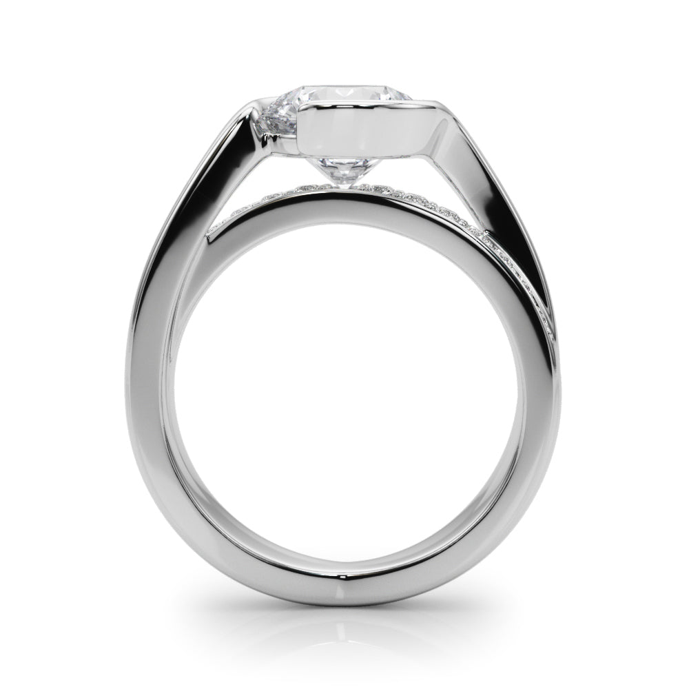 Vintage-Inspired Sidestone Round Diamond Engagement Ring — 9K/18K Gold & Platinum