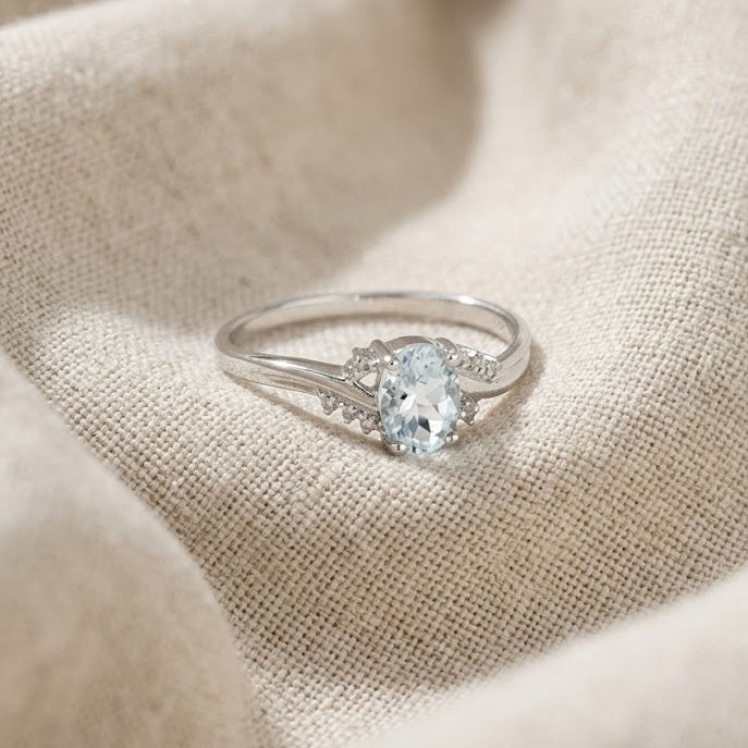Aquamarine 0.70CT And Diamond 9K White Gold Ring