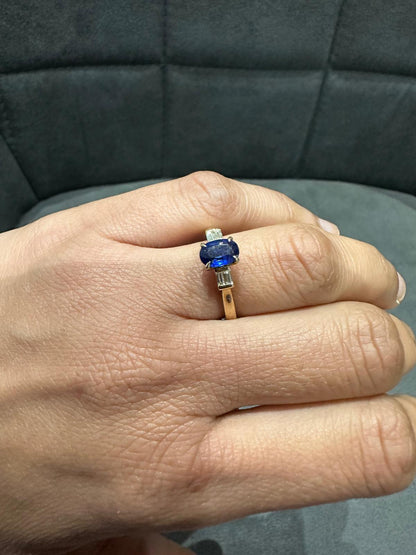 9K Yellow Gold Prong Set Three Stone Natural Saphire Oval Diamond Ring