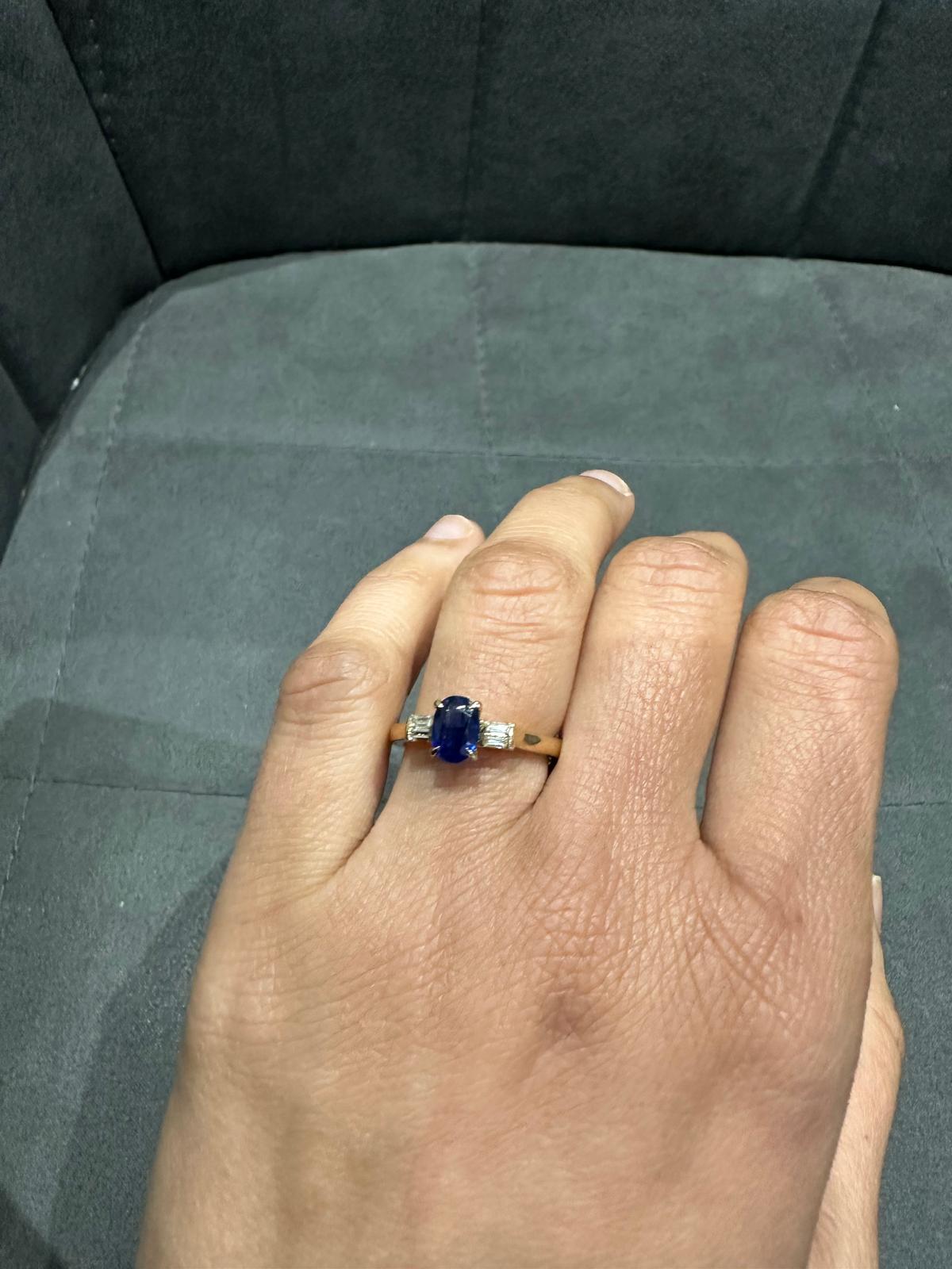 9K Yellow Gold Prong Set Three Stone Natural Saphire Oval Diamond Ring