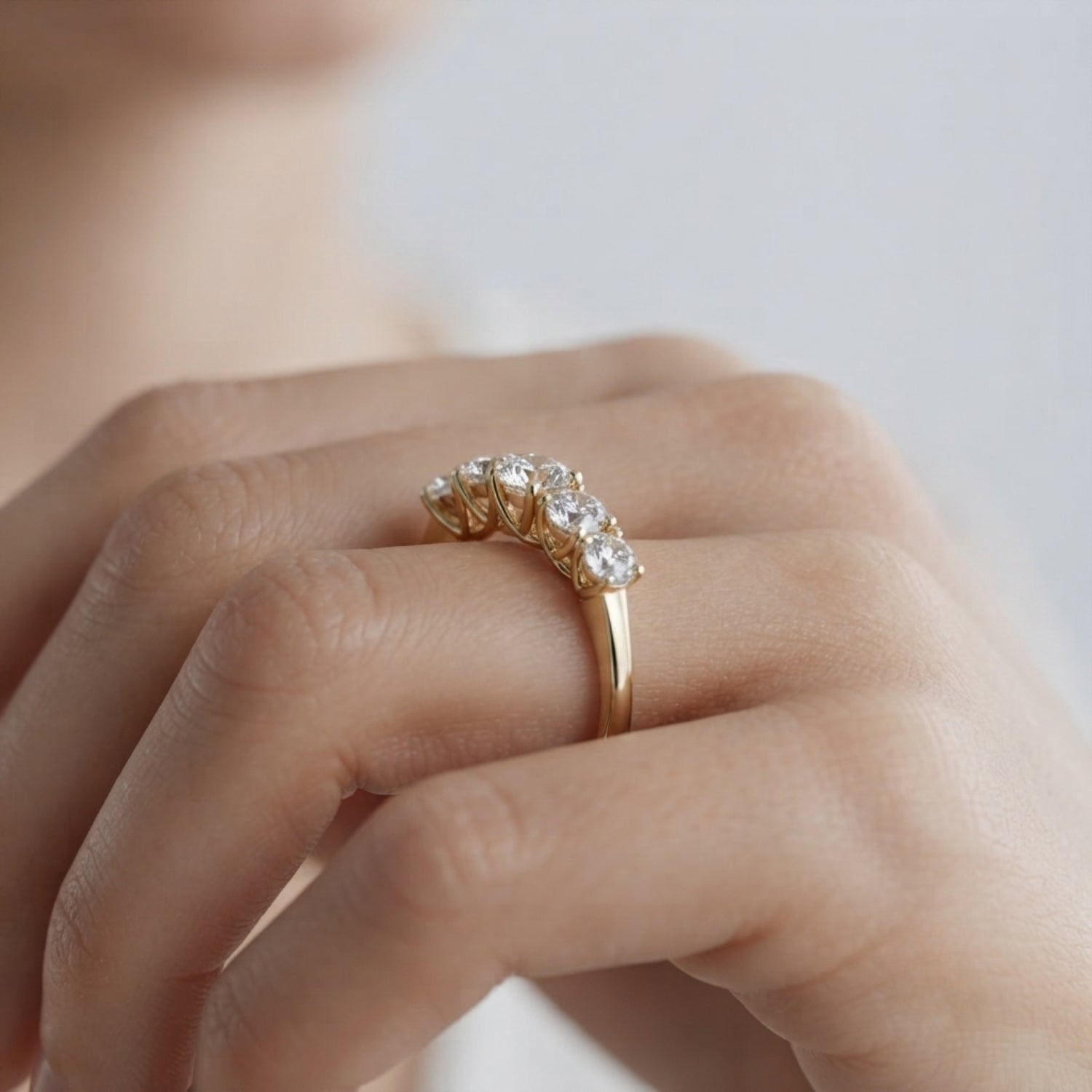 0.5Ct - 3.00Ct Lab-Grown Round Diamond Scalloped Basket Setting 5-Stone Diamond Ring, DE Color VVS Clarity