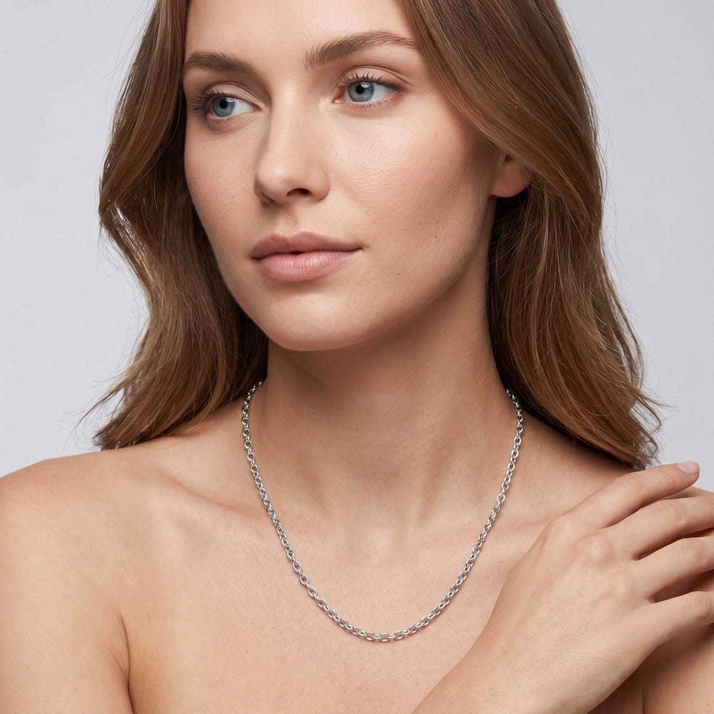 9K cable chain on model anniversary gift for her