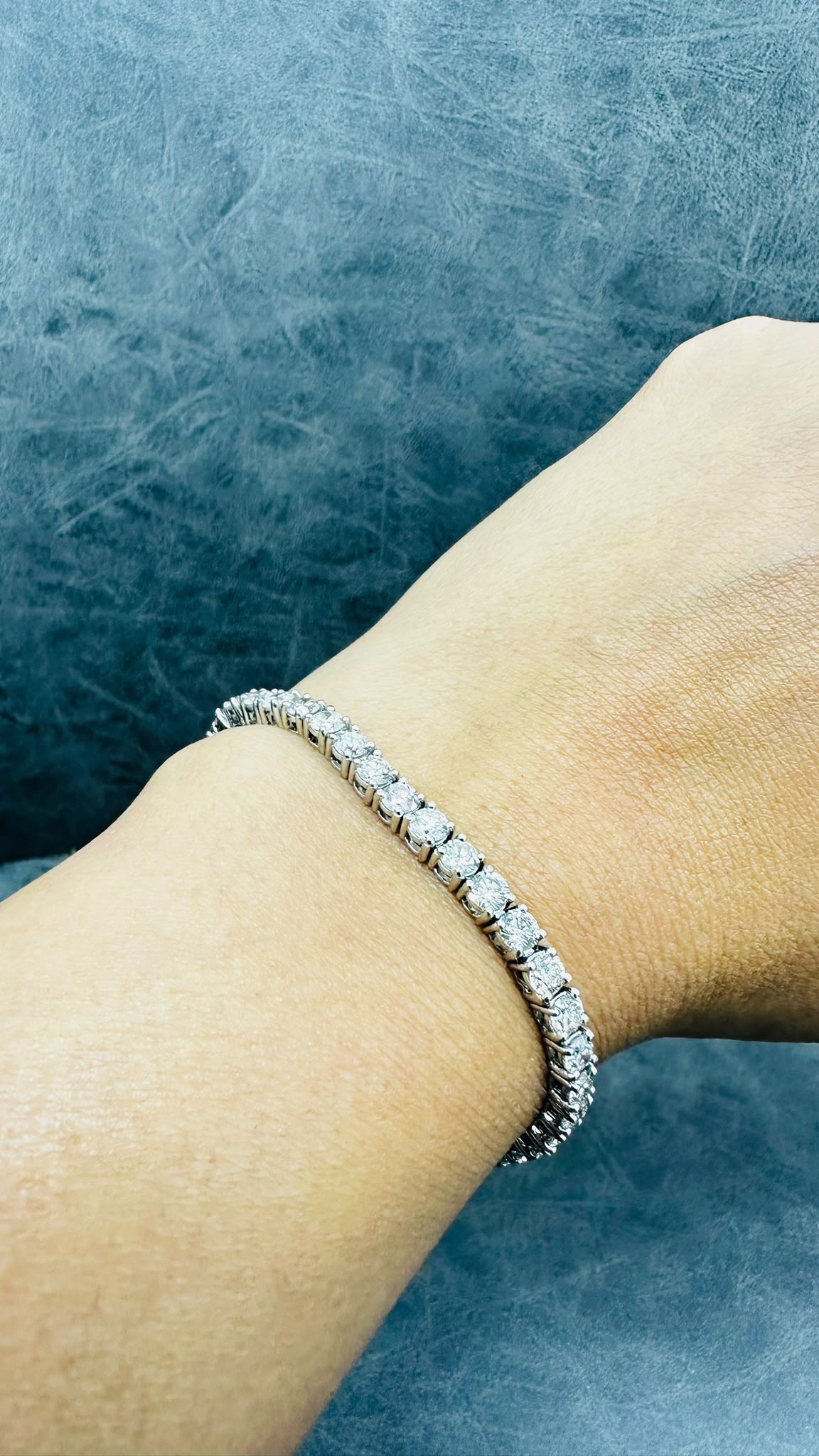 WGI 8.10ct Natural Round Diamond Tennis Bracelet in Platinum Ready To Ship