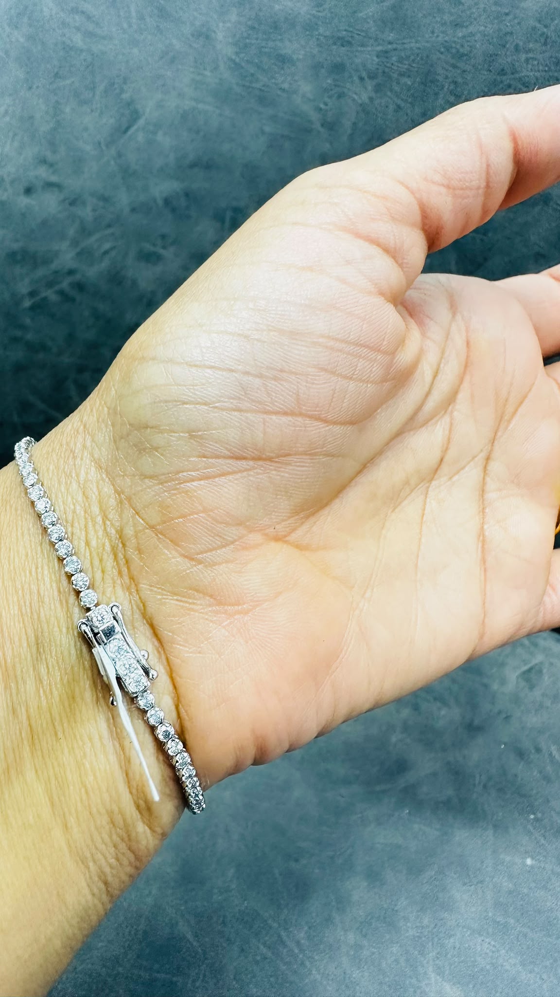WGI 2.25ct FG/VS-SI Natural Diamond Tennis Bracelet,Platinum Ready To Ship
