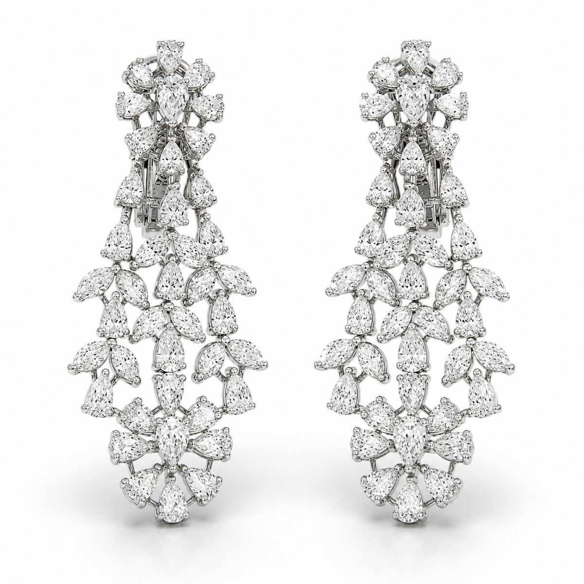 Lab grown diamond earring