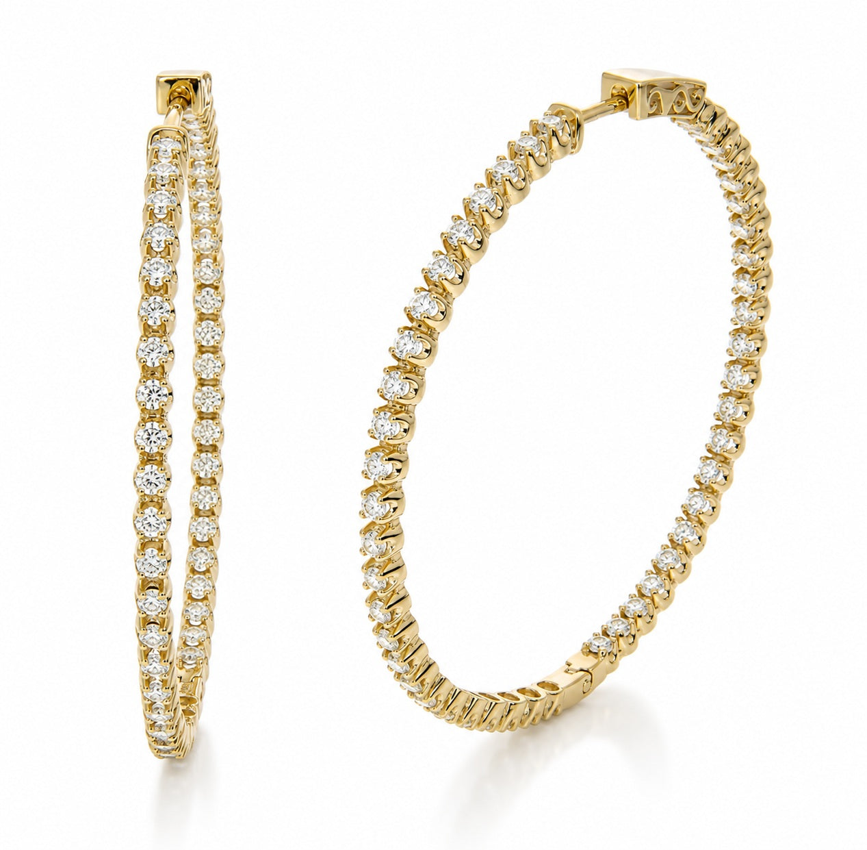 Lab grown diamond earring