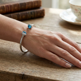 Bracelet de tennis de luxe en or et platine, serti de diamants ronds.
