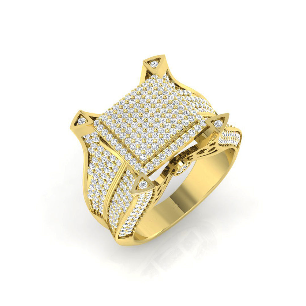 Bold men’s ring with pave diamond