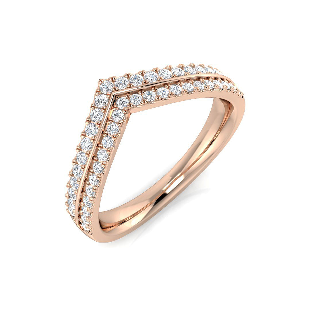 Chevron stacking ring with layered diamonds