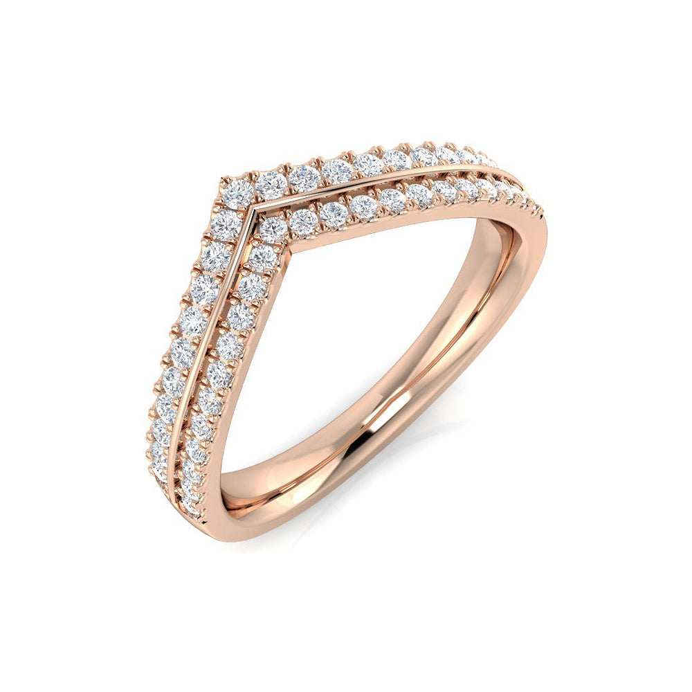 Chevron stacking ring with layered diamonds