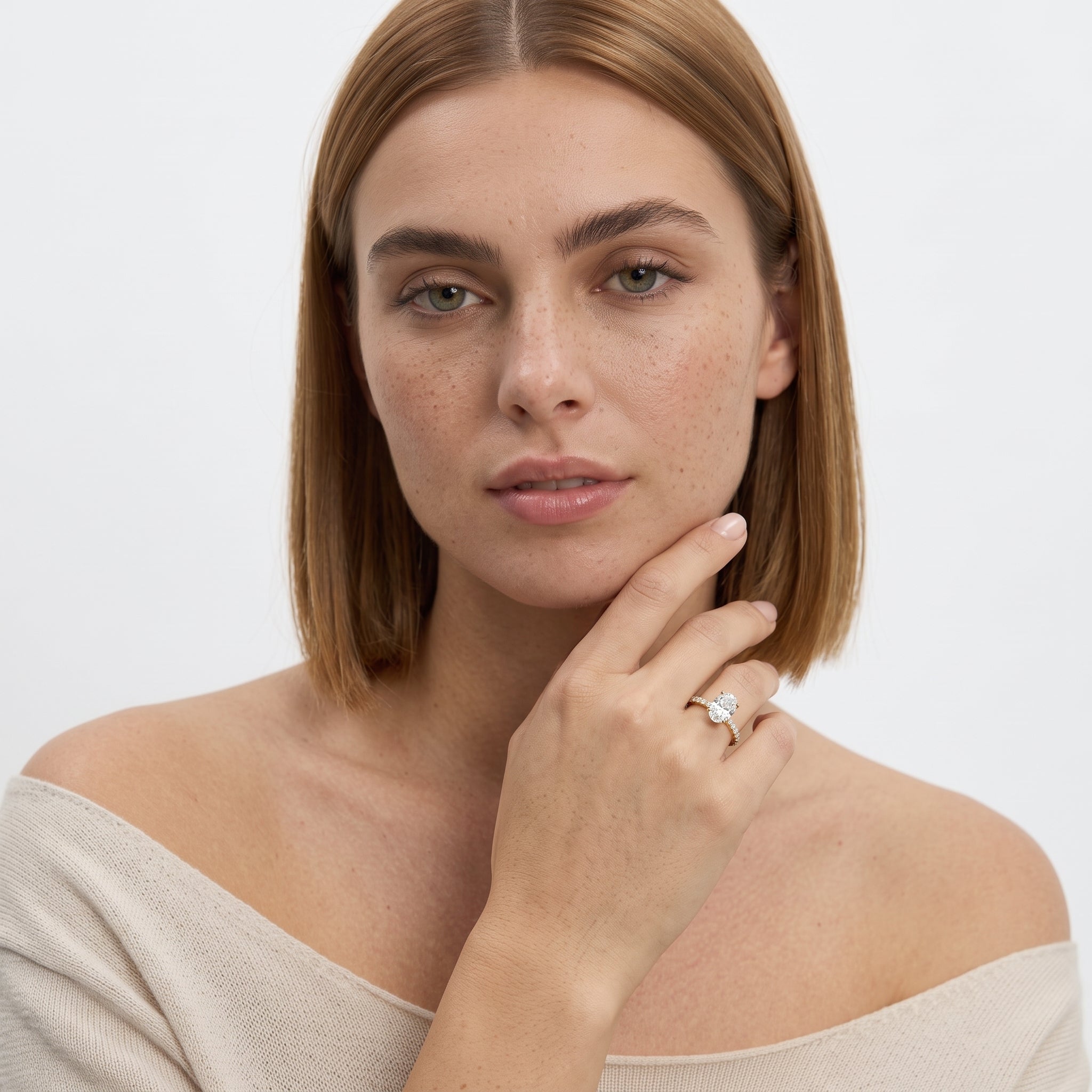 Timeless Hidden Halo Ov Single Row Oval Diamond Engagement Ring — 9K/18K Gold & Platinum