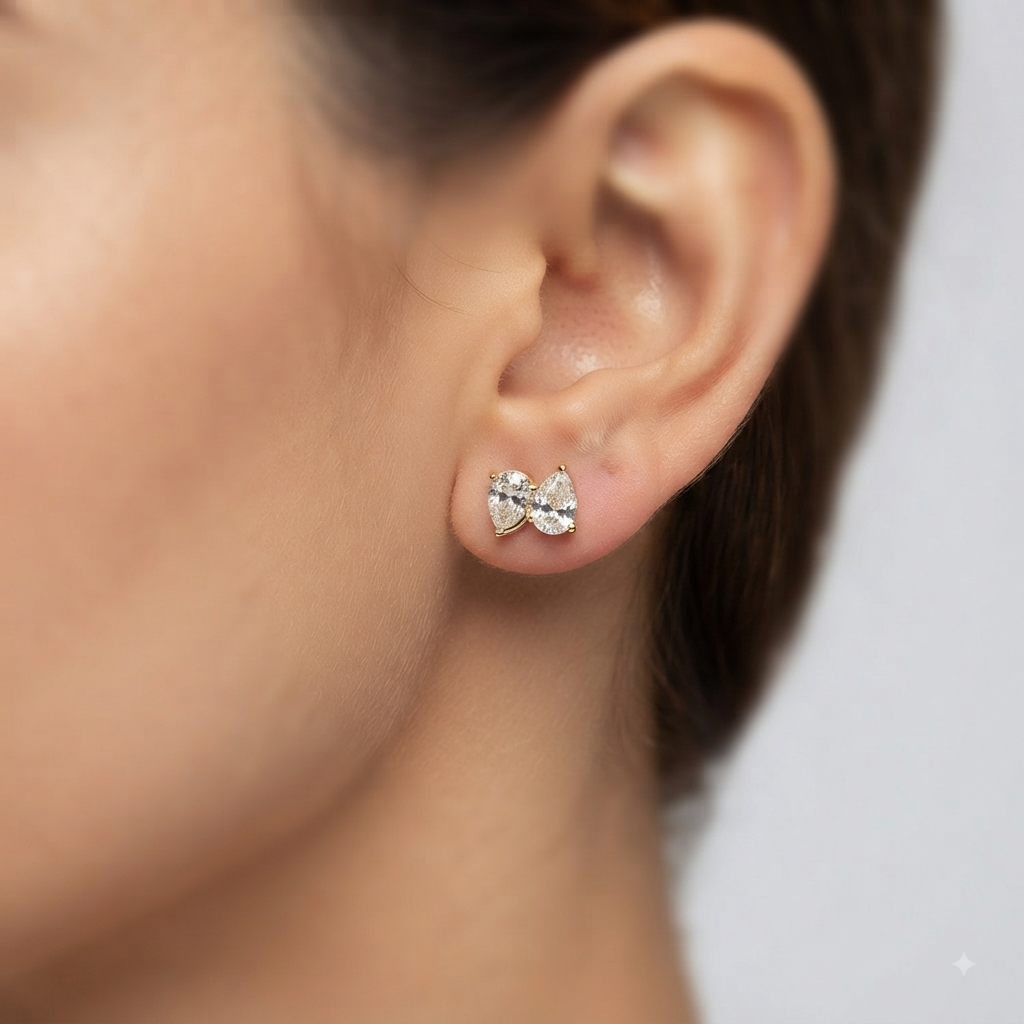 Stud Earrings with Pear Cut Diamond Toi et Moi Cluster - 1ct Gold