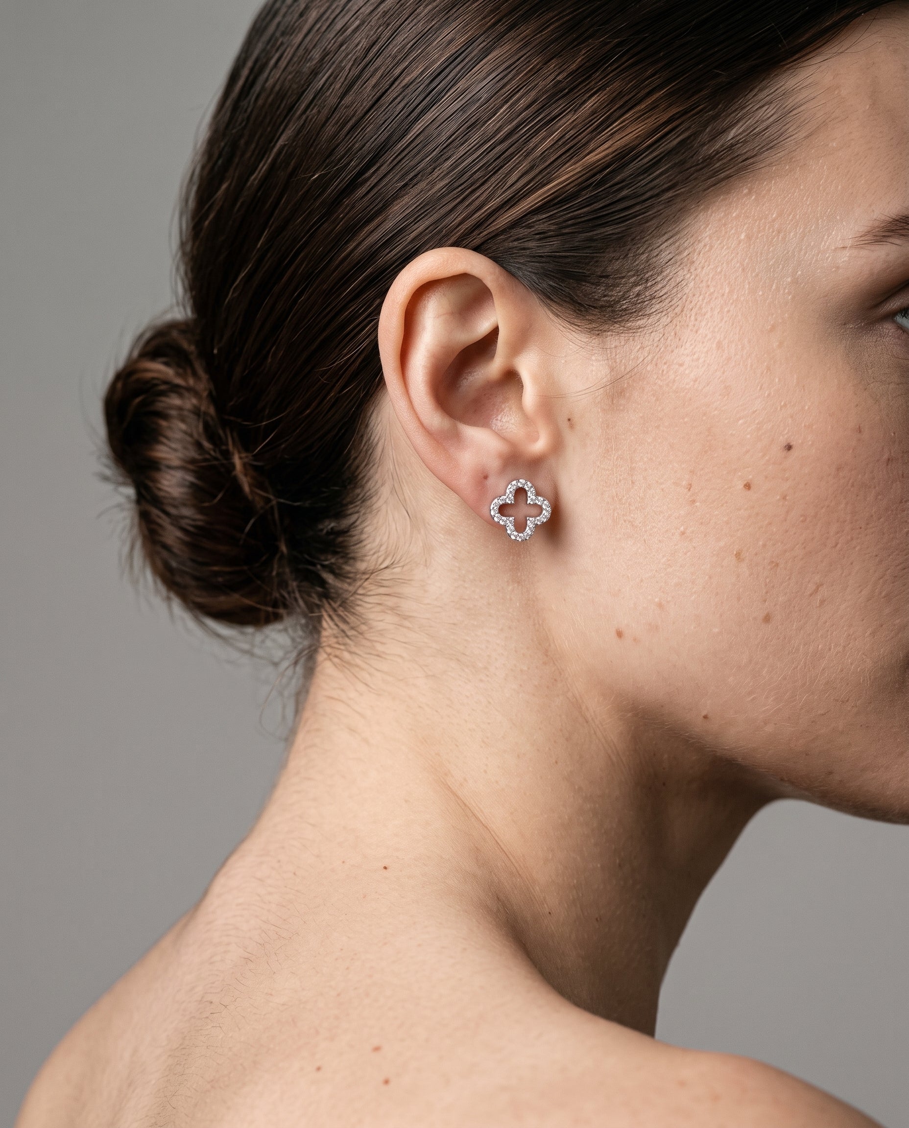 0.25ct Natural Diamond Round Cut Stud Earrings in 9K Yellow Gold or White Gold