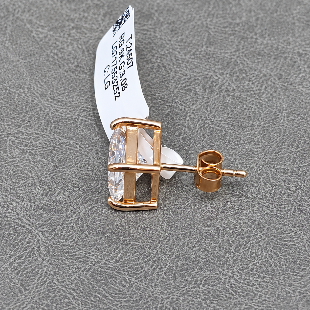Ready To Ship IGI 5.07Ct D/VVS Lab Grown Princess Diamond Stud Earring 9k Rose Gold