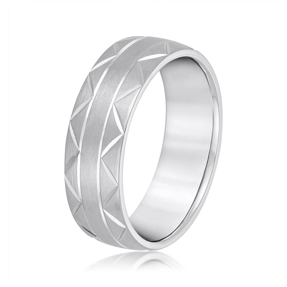 Slim Men's 5mm-8mm Carved Gold Band Soft Edge