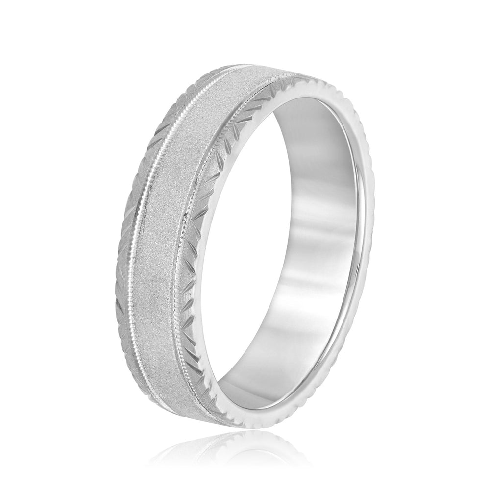 Bold Men's 5mm-8mm Carved Gold Band Luxe