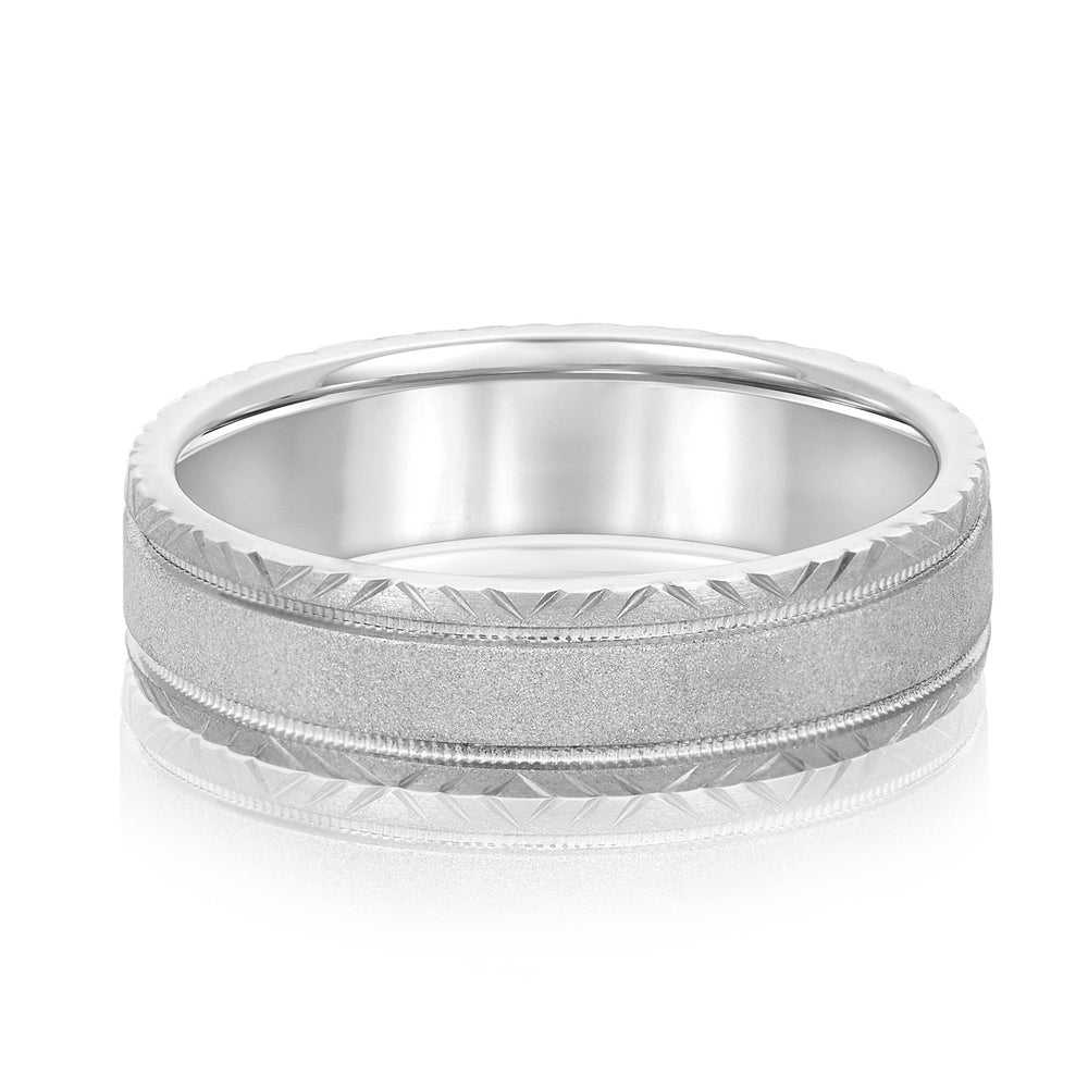 Slim Men's 5mm-8mm Carved Gold Band Heirloom