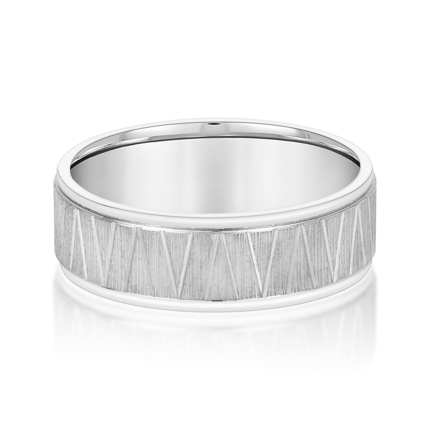 Bold Men's 5mm-8mm Carved Gold Band Profile