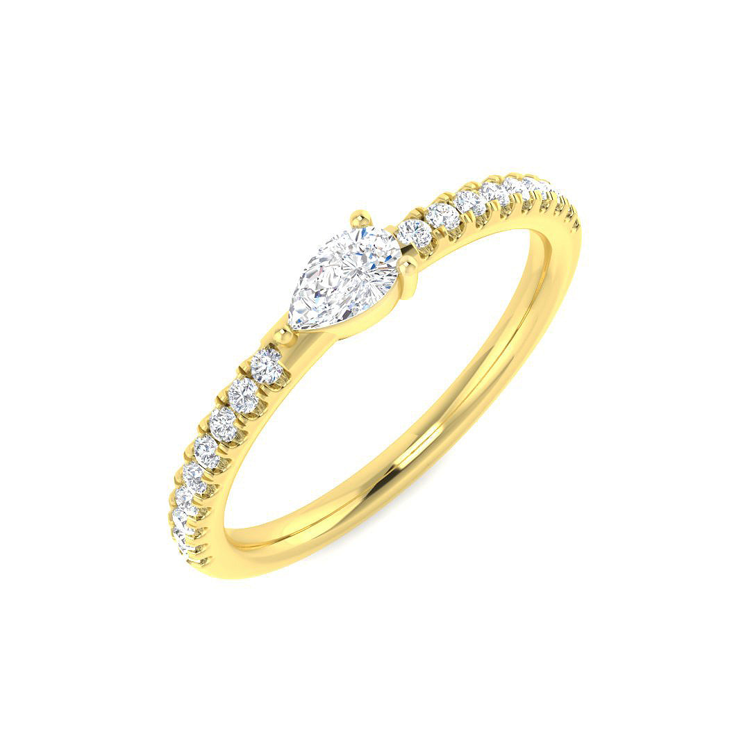 Pear-shaped diamond engagement ring with side diamonds in yellow gold