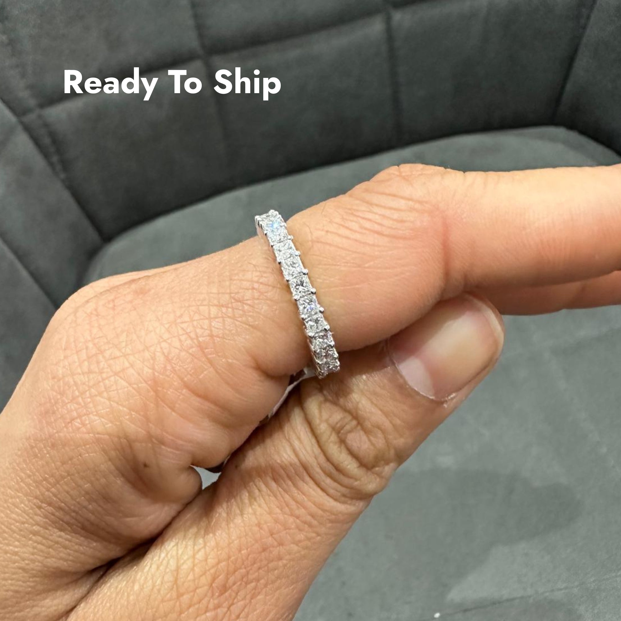 Bague de fiançailles en or blanc 18 carats avec diamant naturel taille princesse de 2,00 carats serti griffes