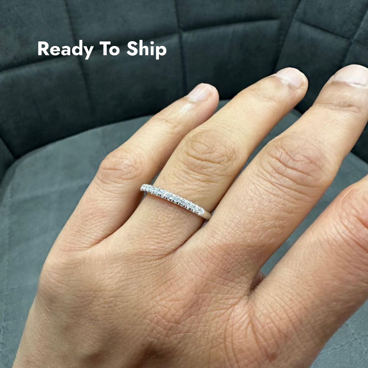 Halb-Ewigkeitsring mit 0,35 Karat Moissanit-Diamant in Silber, perfekt zum Verschenken