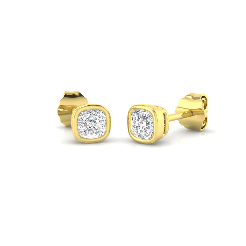 Stud Earrings with Lab Grown Round Cut Diamond