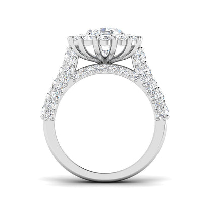 Lab Grown Round & Oval Cut Diamond Halo Ring