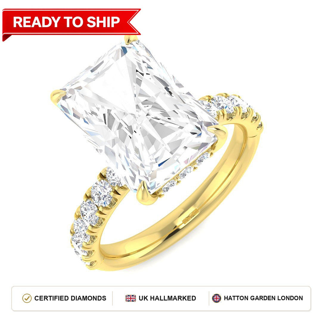 Lab grown diamond earring
