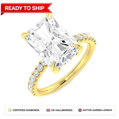 Lab grown diamond earring
