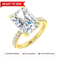 Lab grown diamond earring